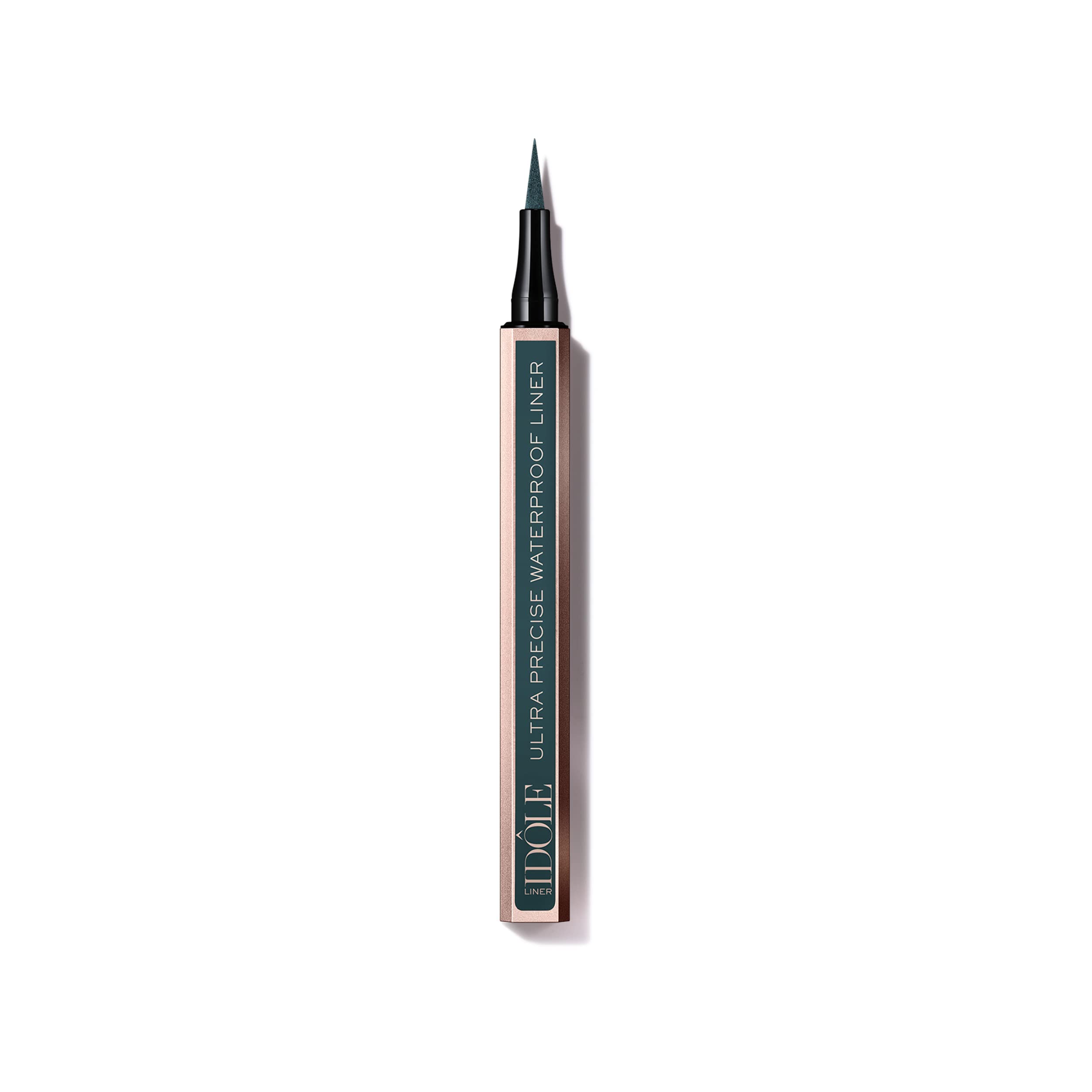 Lancôme Idôle Liner waterproof close-up of ultra-precise felt tip for sharp lash line