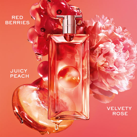Lancôme Idôle Peach N Roses close-up reveals peaches and red berries for a refreshing mood booster.