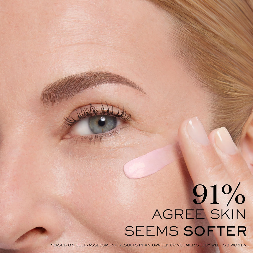Lancôme Rénergie eye cream dispenses smoothly around the eye contour.