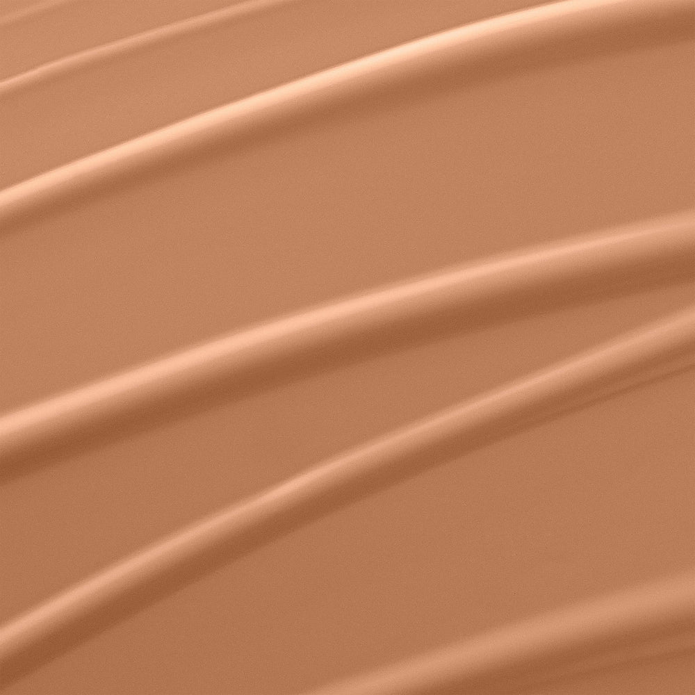 Lancôme Renergie Lift packaging box highlights premium foundation for daily wear.