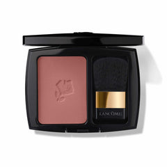Lancôme Subtil blush brush-application for smooth, natural-looking cheeks.