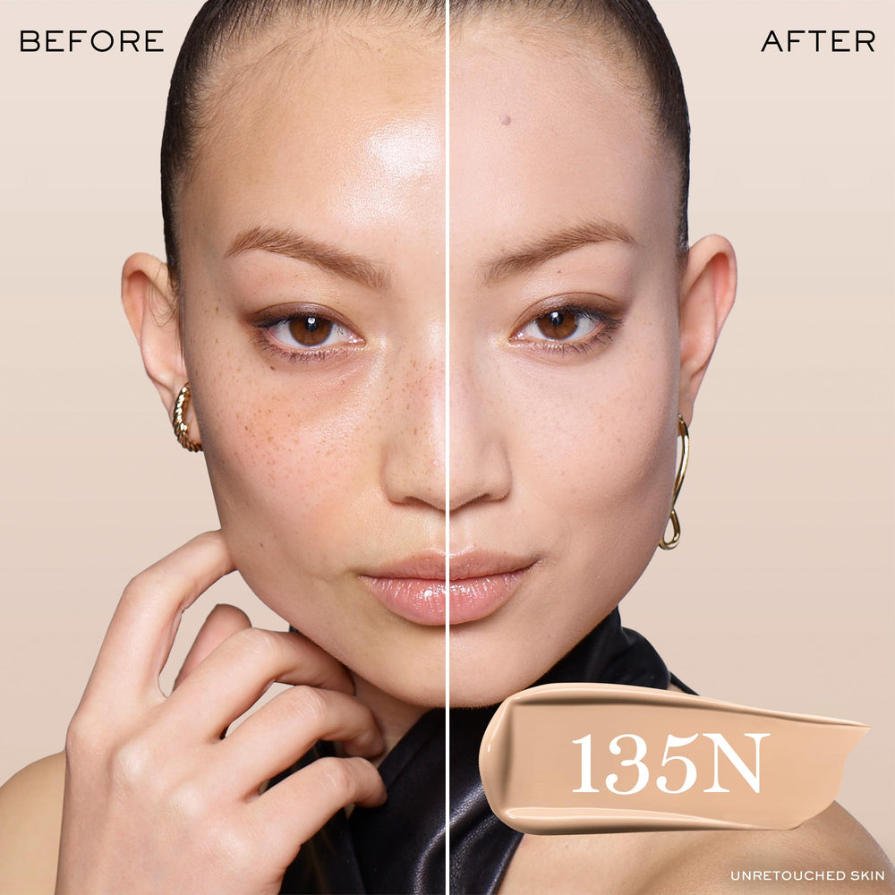 Lancôme Teint Idole glass bottle cap detail for easy one-handed use
