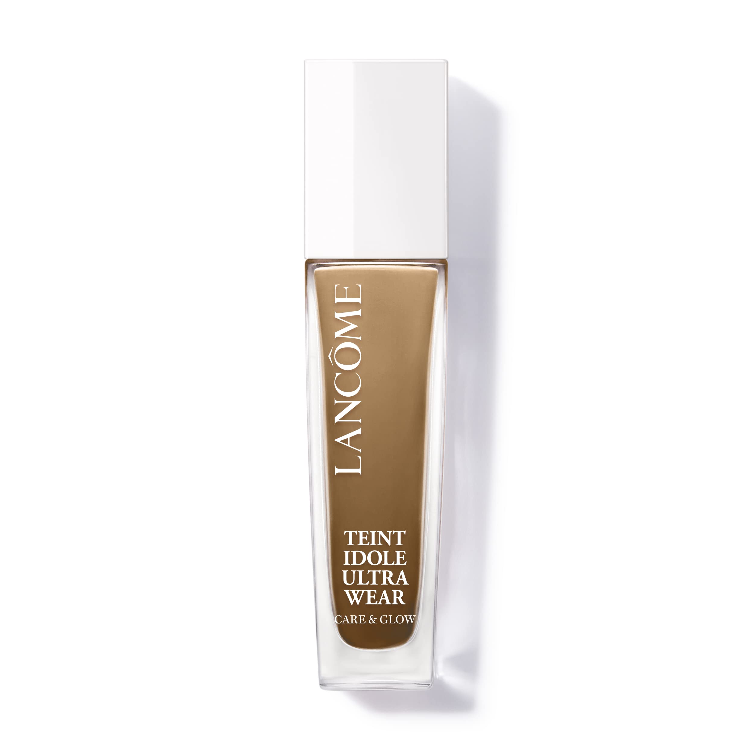 Lancôme Teint Idole Ultra Wear bottle glow highlights a radiant, dewy finish.