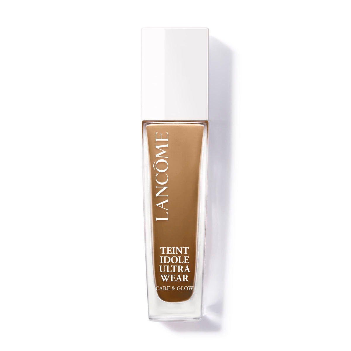 Lancôme Teint Idole Ultra Wear bottle glow highlights a radiant, dewy finish.