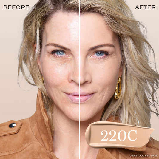 Lancôme Teint Idole Ultra Wear cap close-up for precise application.