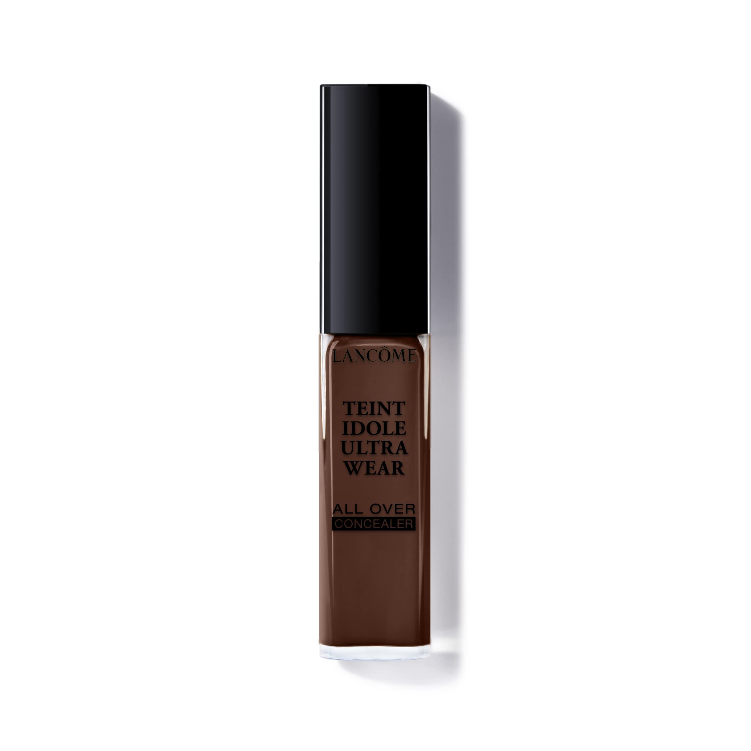 Lancôme Teint Idole Ultra Wear concealer tube-dispense enables precise full coverage.