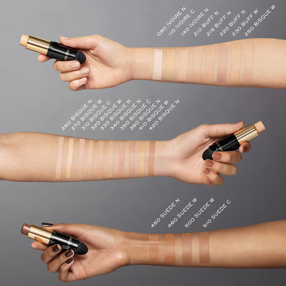 Lancôme Teint Idole Ultra Wear cream-to-powder texture close-up