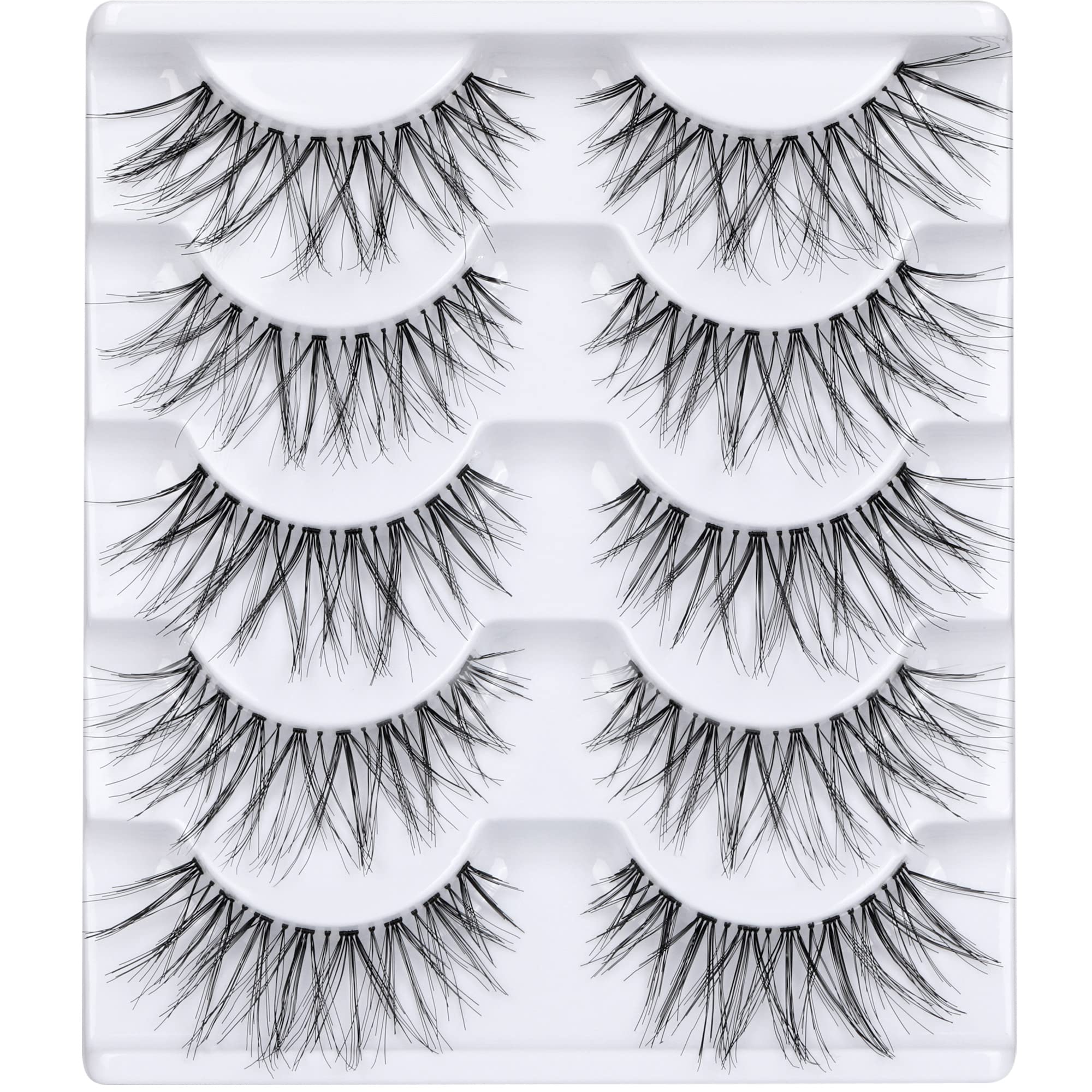 LANFLOWER Glamour false eyelashes close-up for dramatic evening looks.
