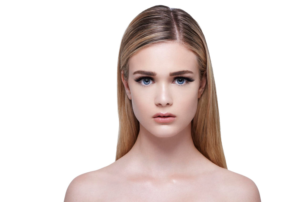 Lash Star Visionary Lash 009 applied on eye shows defined separation and natural look.