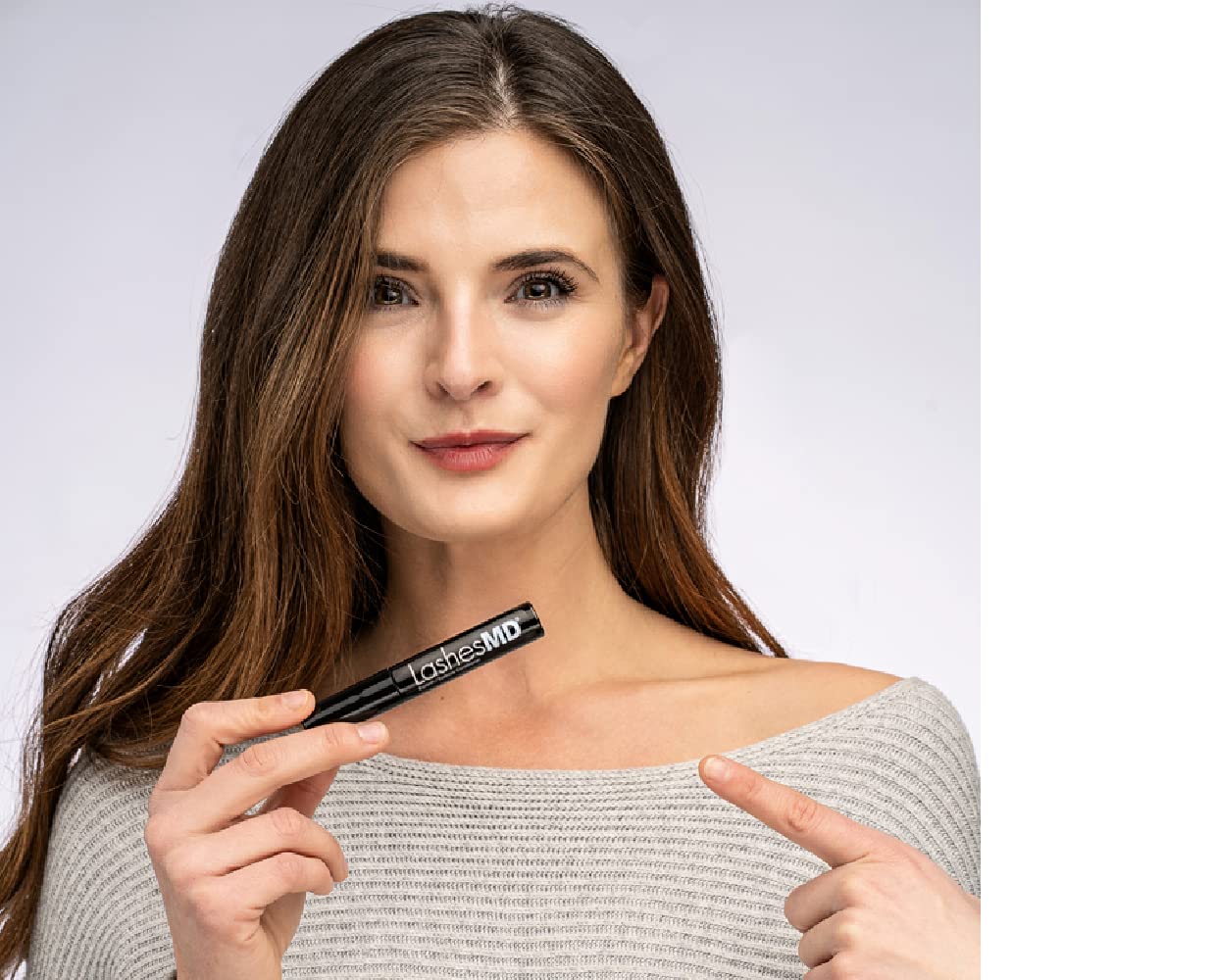 LashesMD pH-balanced formula shown for eye comfort during use