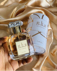 Lattafa Sutoor EDP heart notes close-up for a warm floral core.