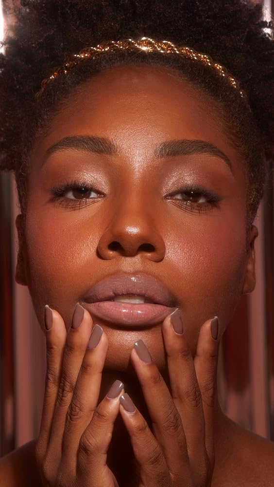 Model lips wearing the Lip Twin Bundle duo for radiant luminosity