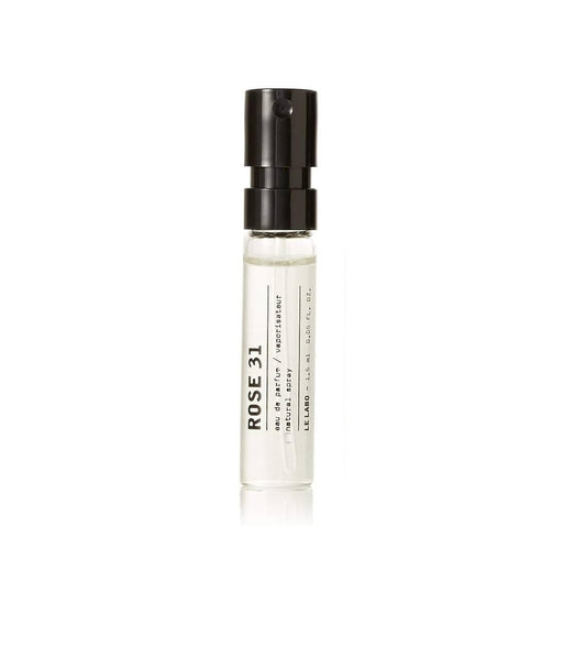 Le Labo Rose 31 small sample bottle showcases unisex warmth for everyday wear.