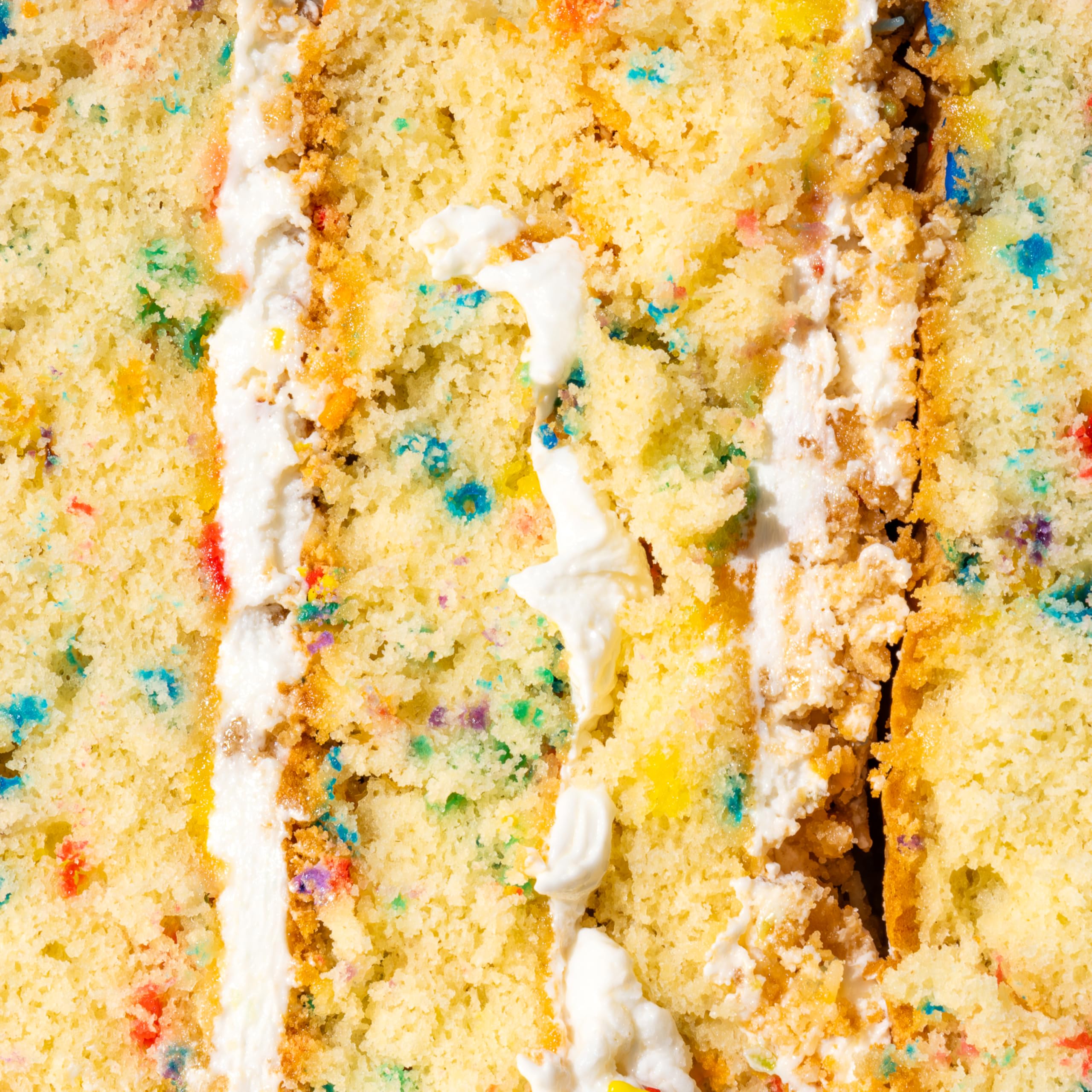 Le Monde Gourmand Confetti Dore close-up swirl hints at luxury sweetness.