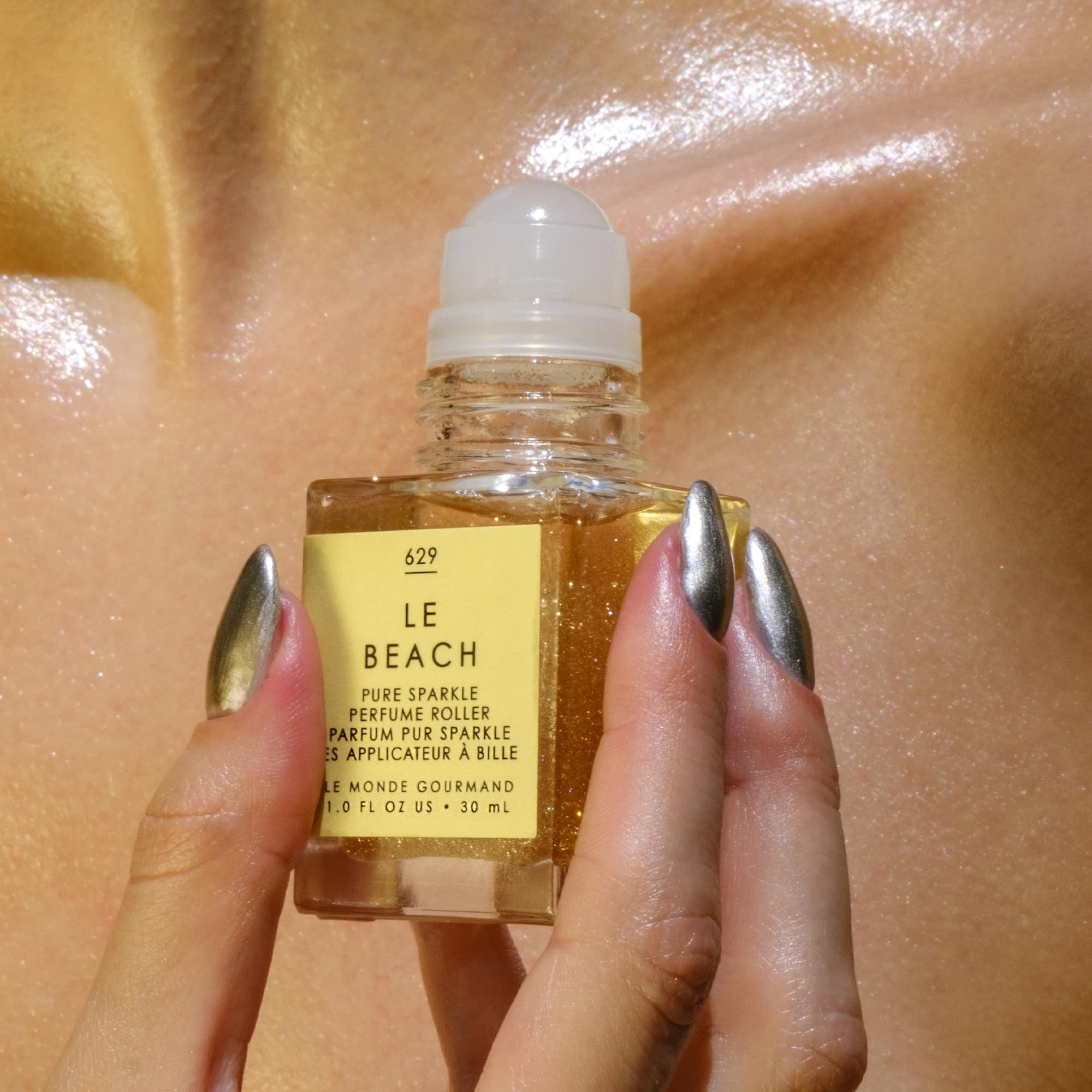 Le Monde Gourmand Le Beach Perfume Oil vegan and cruelty-free branding and benefits