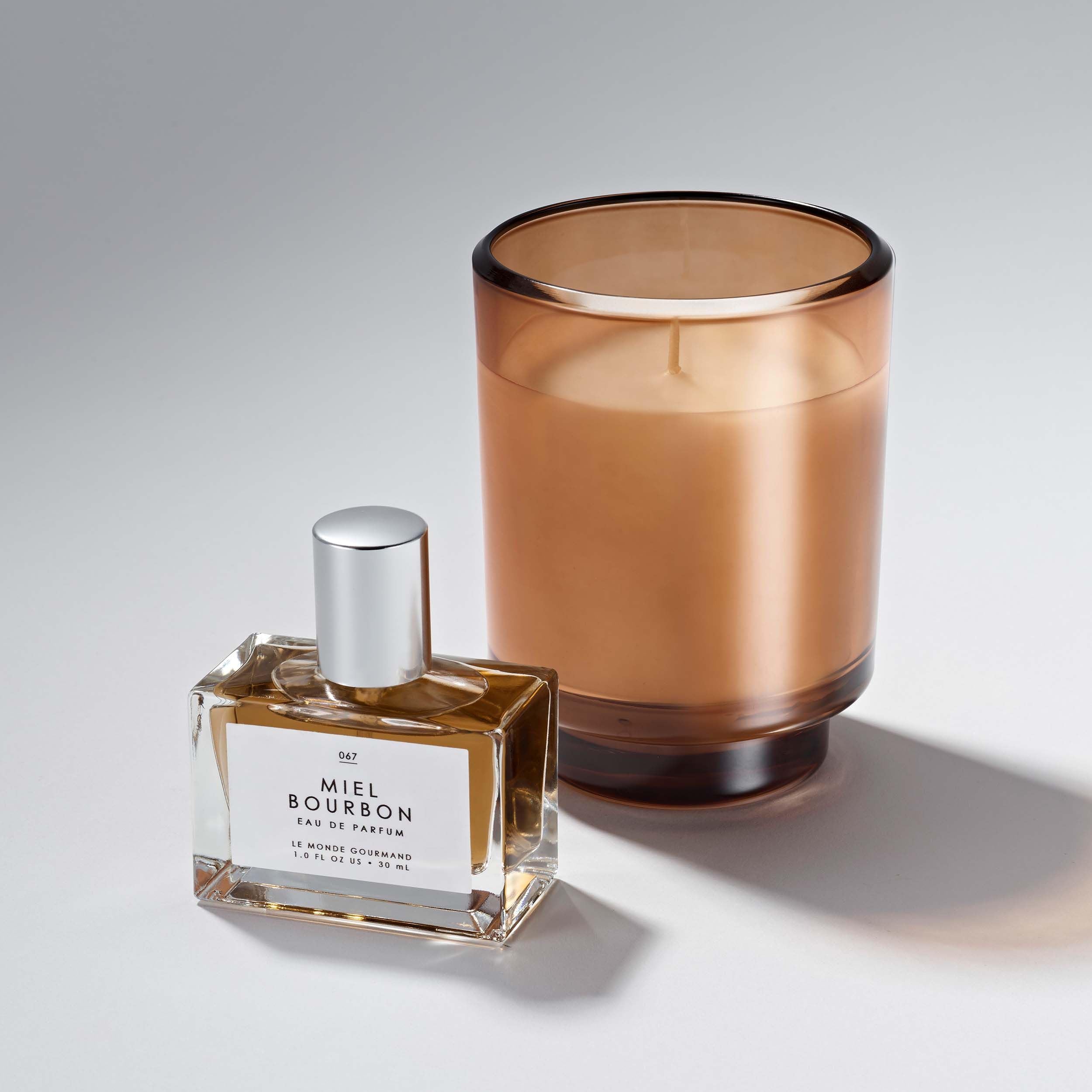 Le Monde Gourmand Miel Bourbon EDP wear look for elegant evenings.