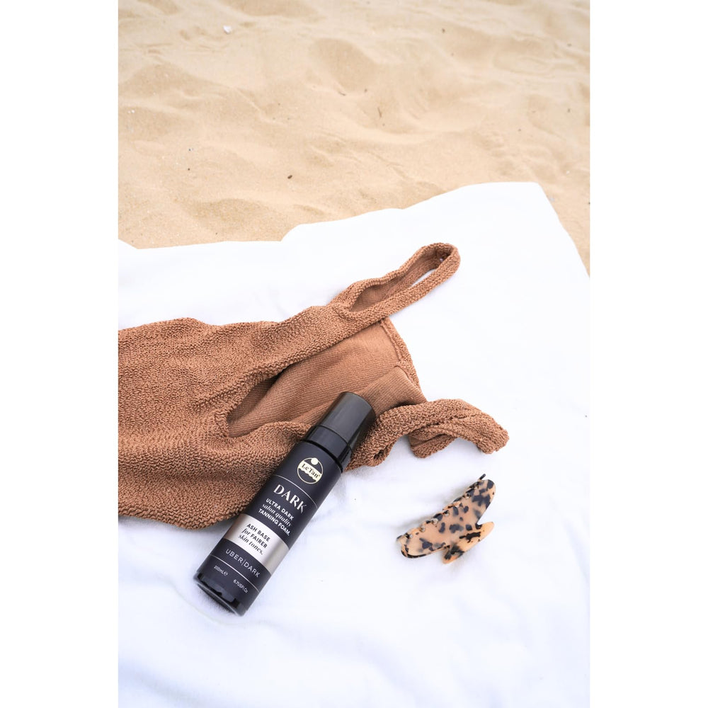 Le Tan Uber Dark hydrates skin to maintain a healthy glow