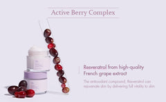 Leegeehaam Dr.Ceuracle Cream on hand demonstrates even coverage and hydration.