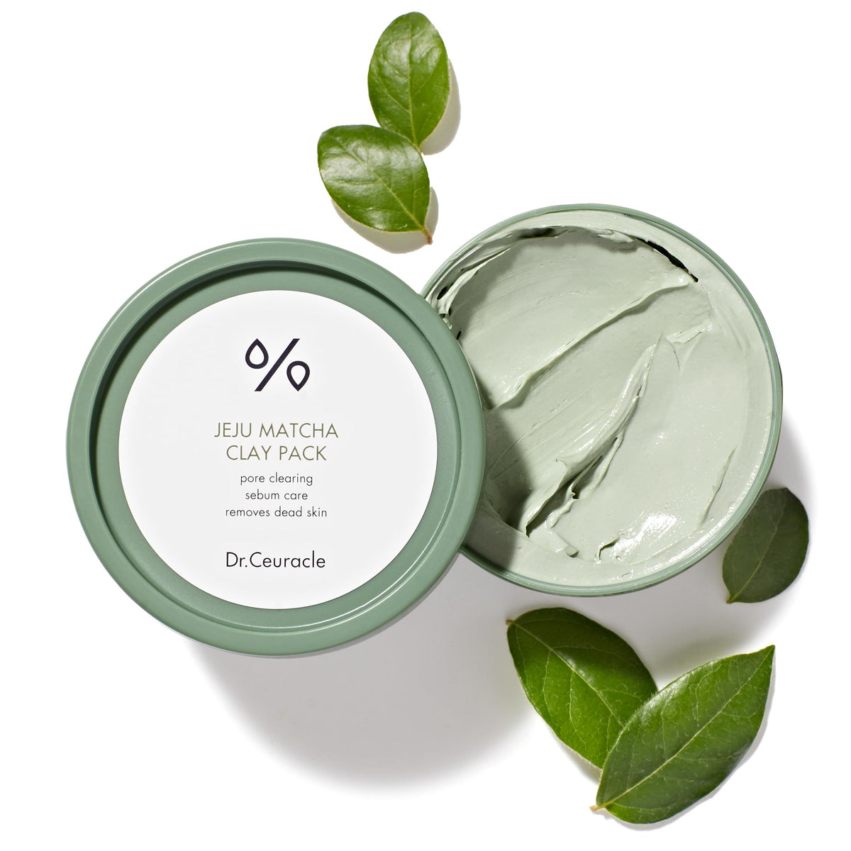 Leegeehaam Jeju Matcha Clay Pack close-up of smooth, pore-purifying mask texture.