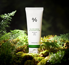 Leegeehaam Tea Tree Purifine foam forming during gentle cleansing