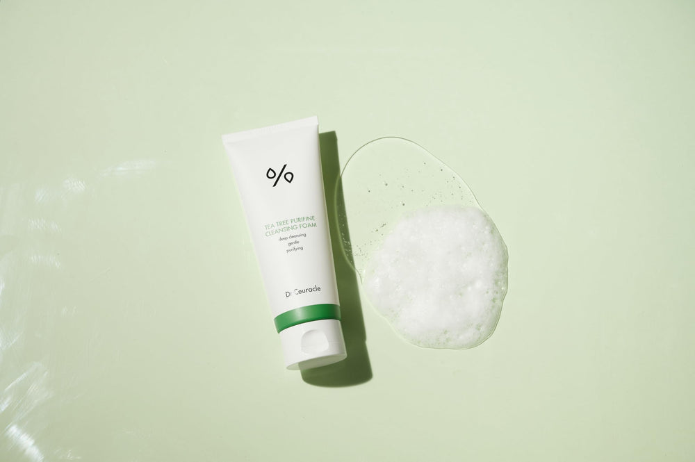 Leegeehaam Tea Tree Purifine cleansing foam rinsing moment after wash