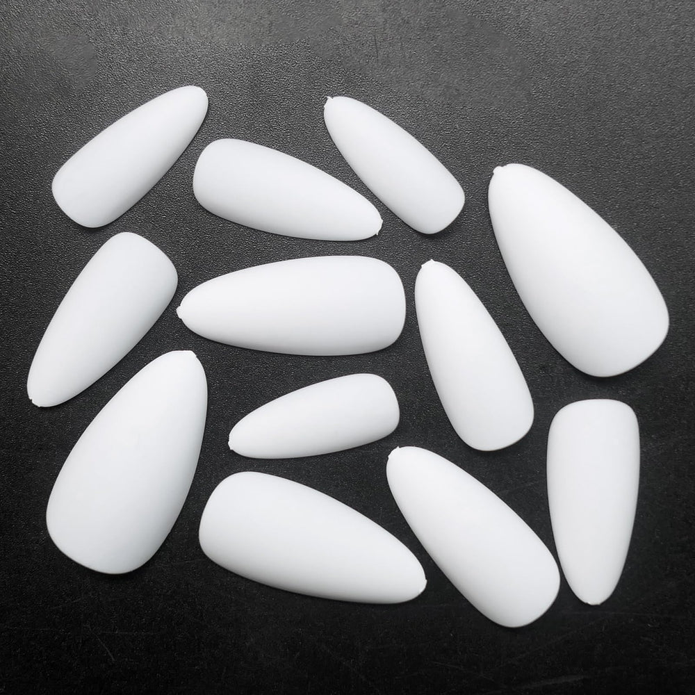 Lifextol 12 sizes of almond tips for a better fit