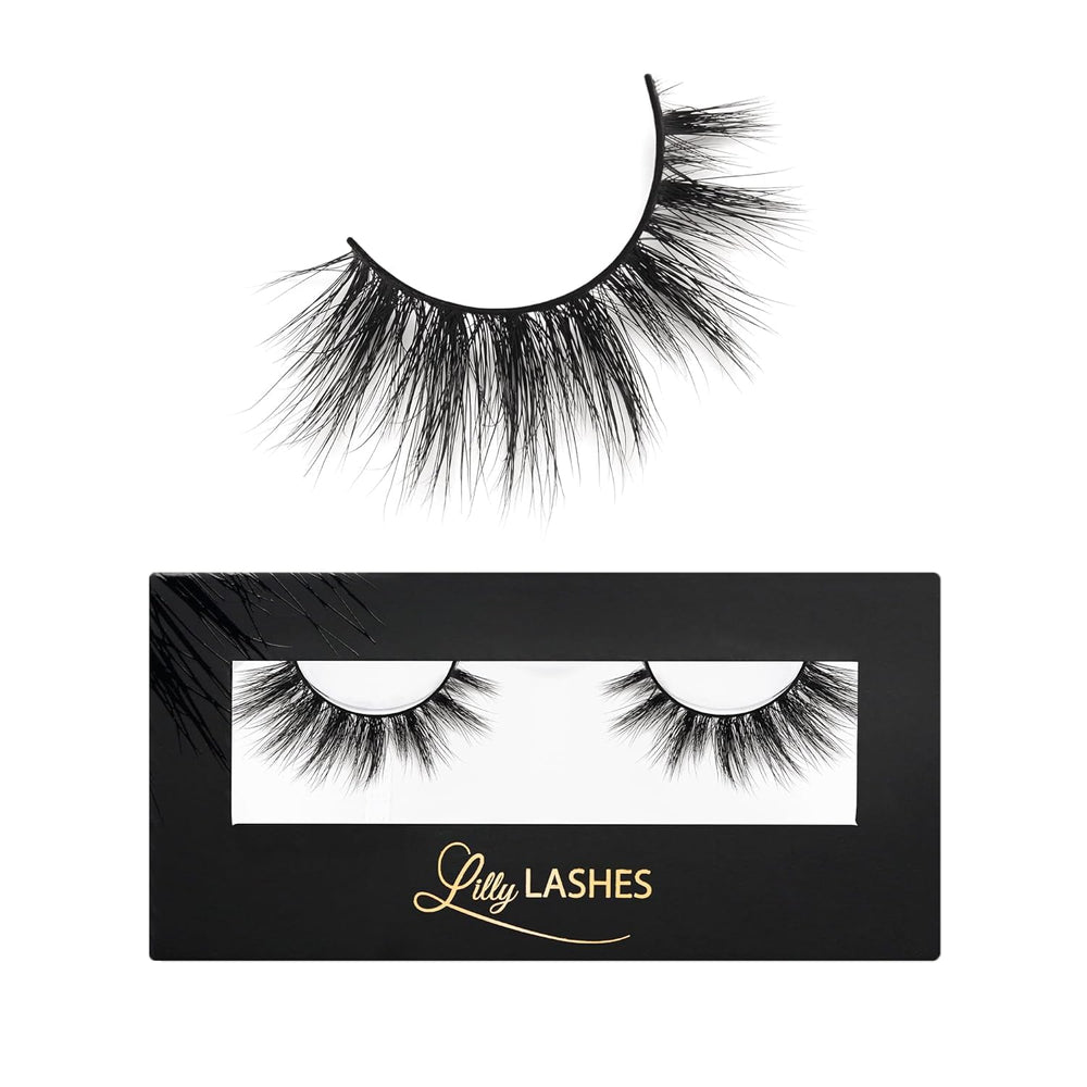 Lilly Lashes Miami Flare 3D Mink Lashes close-up for voluminous cat-eye effect.