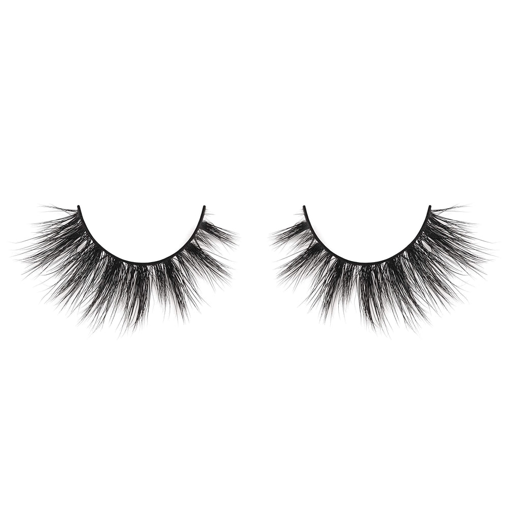 Lilly Lashes Miami Flare application tip visuals with eyeliner masking band.