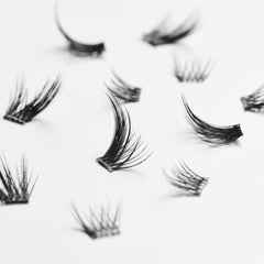 Lilly Lashes seamless finish with a flexible clear band for comfort.