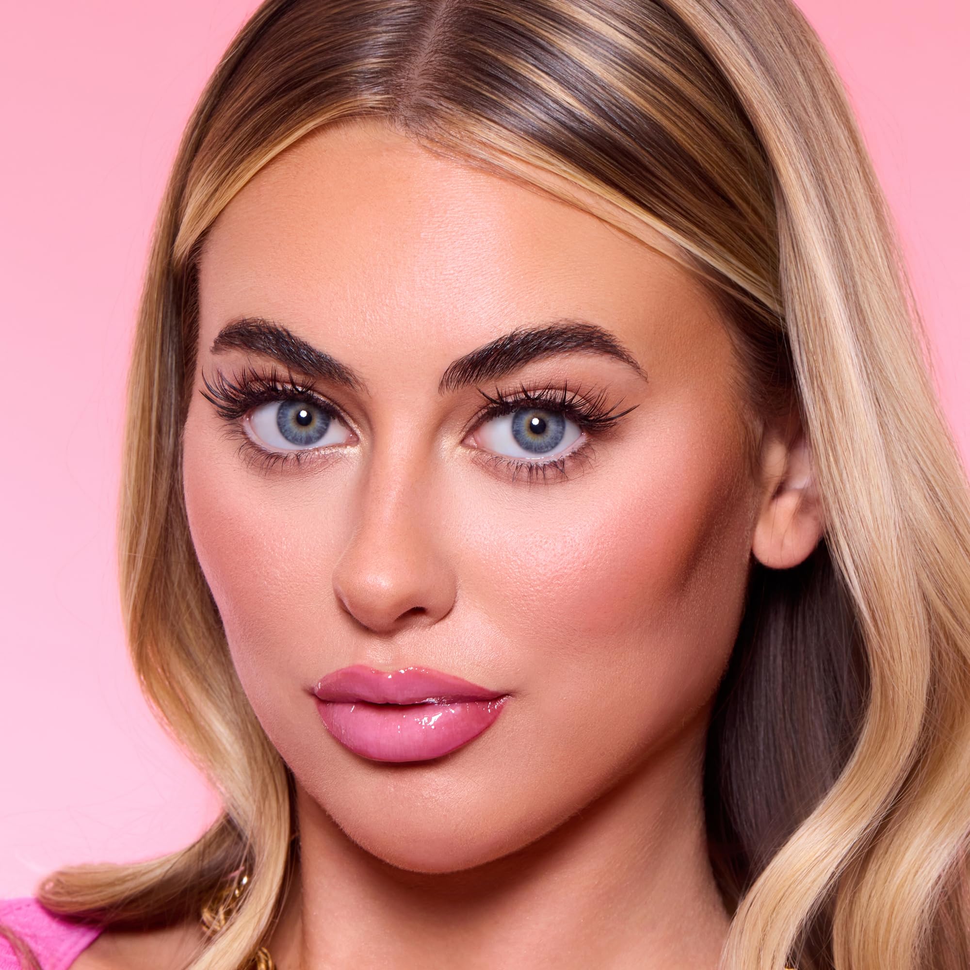 Lilly Lashes versatile styling topper for natural to dramatic looks
