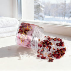 LILY ROY Lavender flowers air-dried to preserve aroma