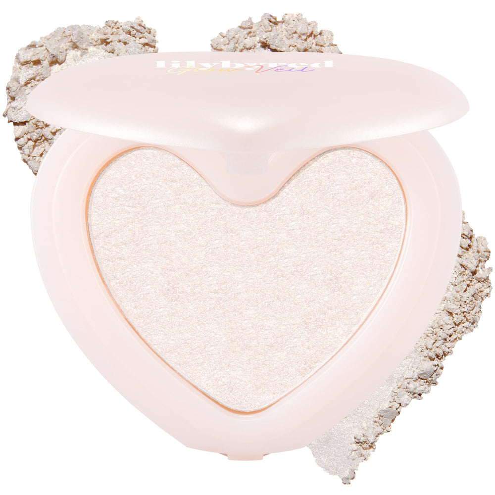Lilybyred Luv Beam Glow Veil heart‑shaped highlighter adds a soft, radiant glow