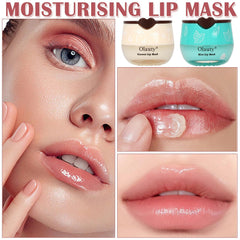 Lingyun Lip Balm Honey Pot Coconut Peach close-up seals moisture.