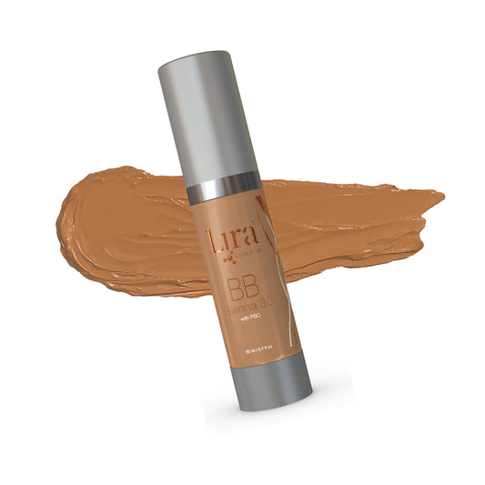 Lira Clinical BB Sienna 30 swatch demonstrates shade and texture