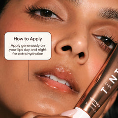 Live Tinted Unity Balm contains hyaluronic acid for lasting hydration on lips.