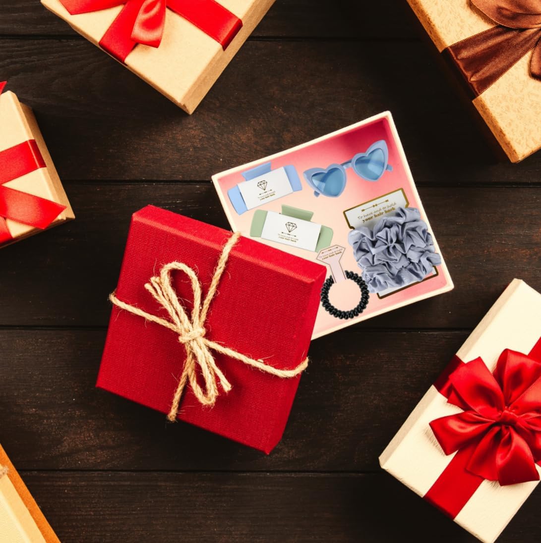 Loanzeg diamond-card packaging, gift-ready presentation.