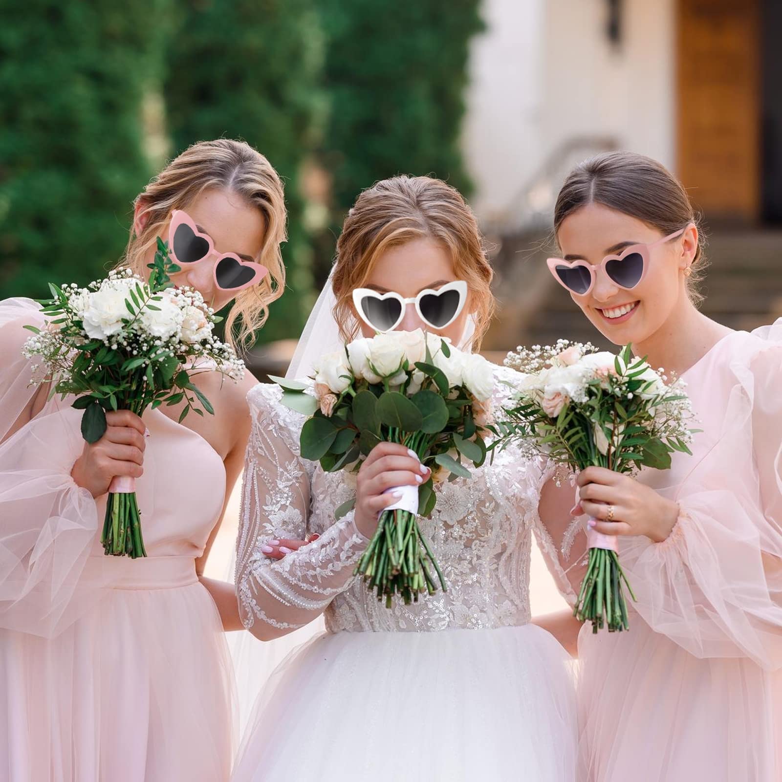 Loanzeg bronze-card-packaging adds elegant unboxing for bridesmaids