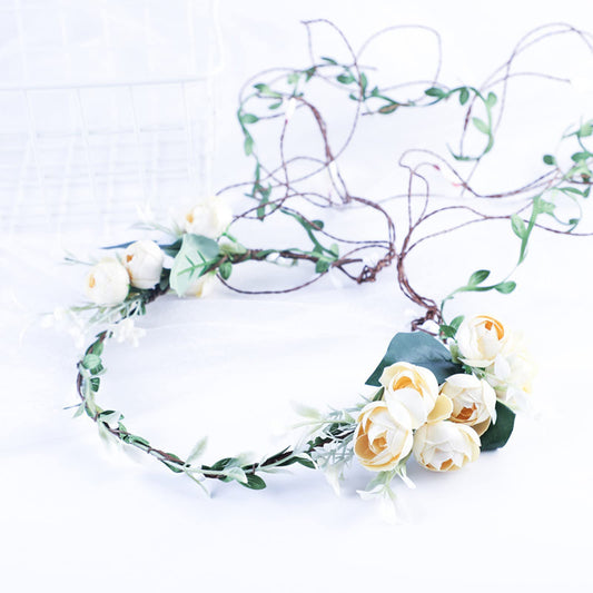 Lopsity white crown close-up shows durable artificial petals and quality detail