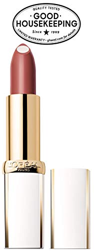 Soft-matte finish on lips with long-lasting color.