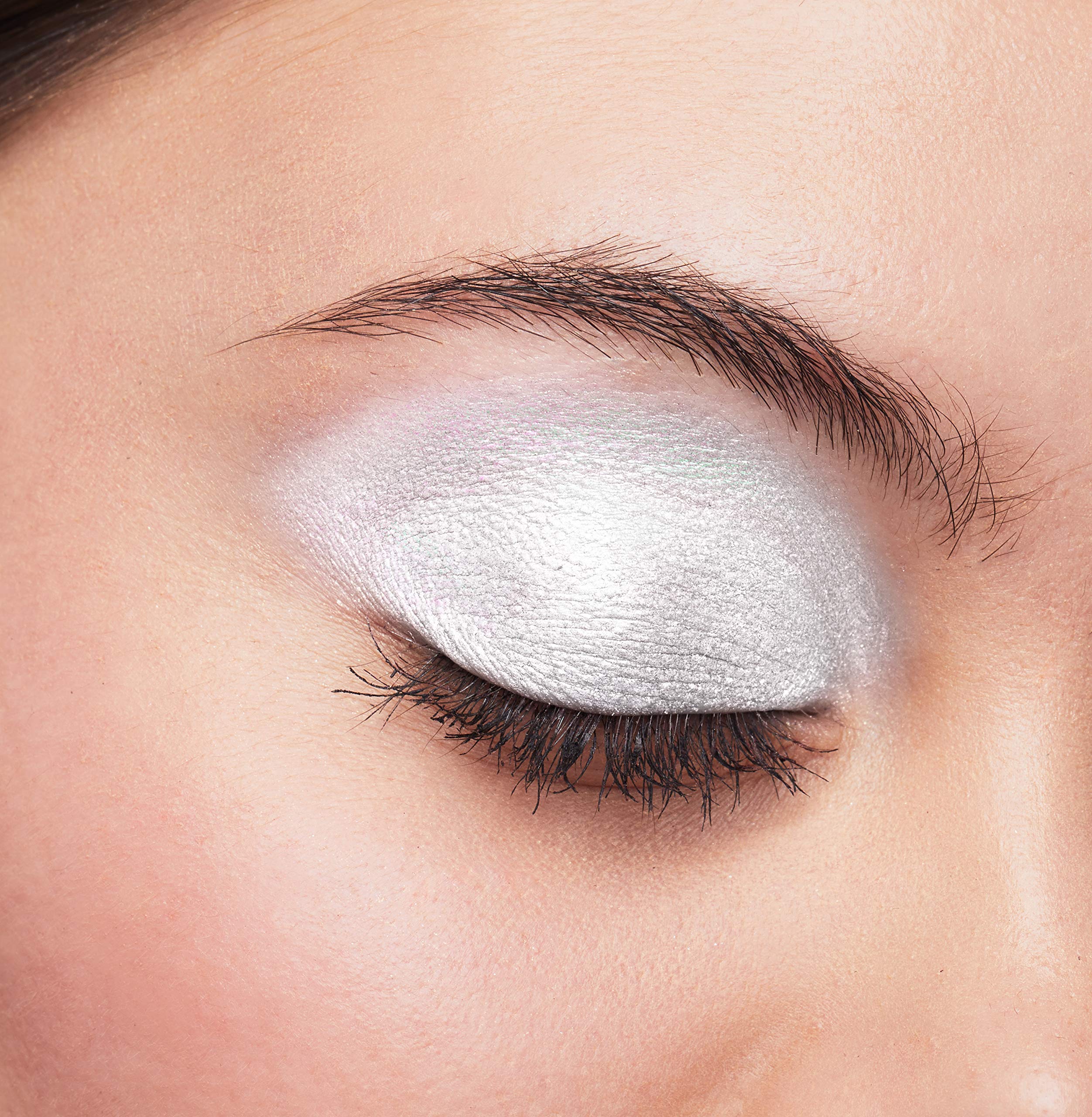 Twelve-shade collection from L'Oreal Paris Brilliant Eyes for versatile looks