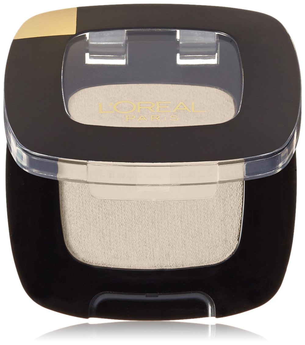 L'Oreal Paris Colour Riche Monos Paris Beach swatch on lid for rich color payoff.