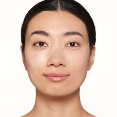 Matte finish close-up highlights blurring and even skin tone.