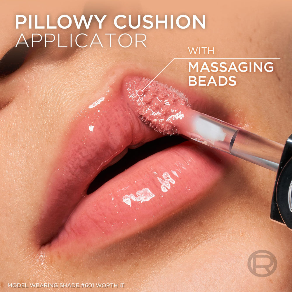 L'Oreal Paris Plump Ambition lip oil soft plump effect preview.