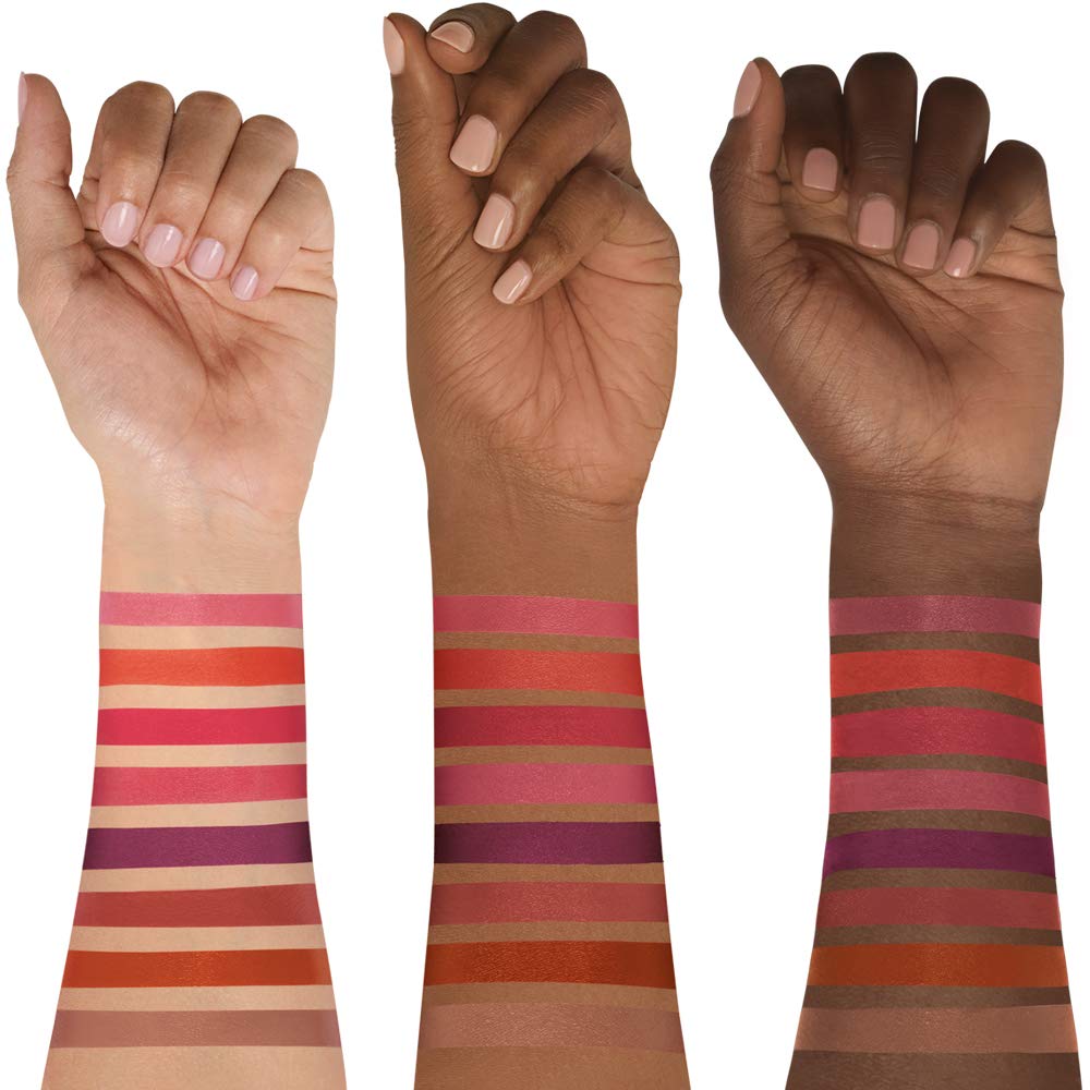 L'Oreal Paris Rouge Signature matte finish on lips without heaviness