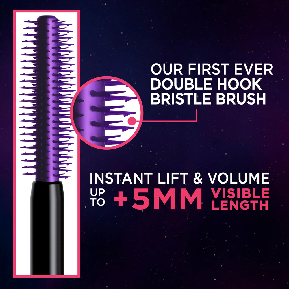 Close-up of the double-hook brush for lifted lashes