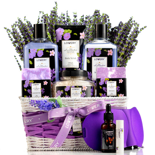 LOVERY gift basket for women, ready to gift with a personalized note tag