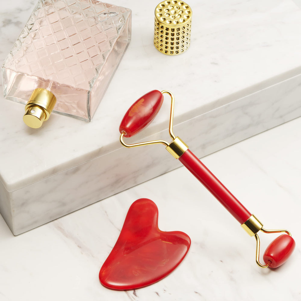 LOVERY lovery-quartz-jade-roller: cooling tool to reduce puffiness and refine skin texture.