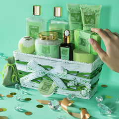 Lovery Tea Tree Potpourri sachet adds a subtle scent to any space.