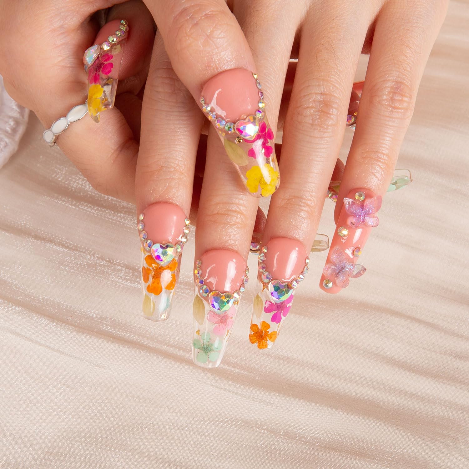 LOVFUL Flora full-cover design nails providing flawless coverage and quick, easy application