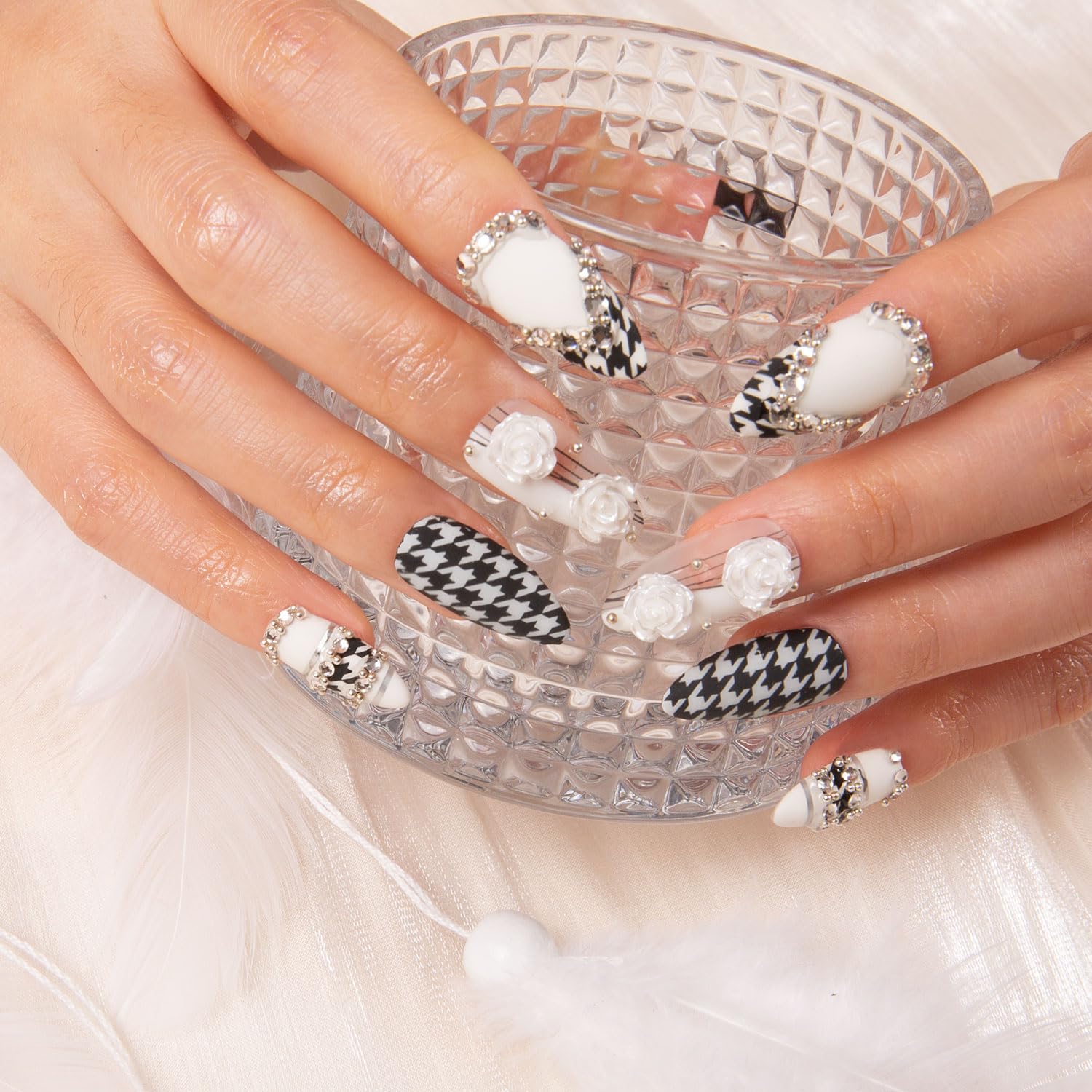 Almond regular 1.0 in Lovful nails shown in natural lighting